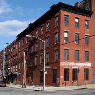 37 Greenpoint in 2005